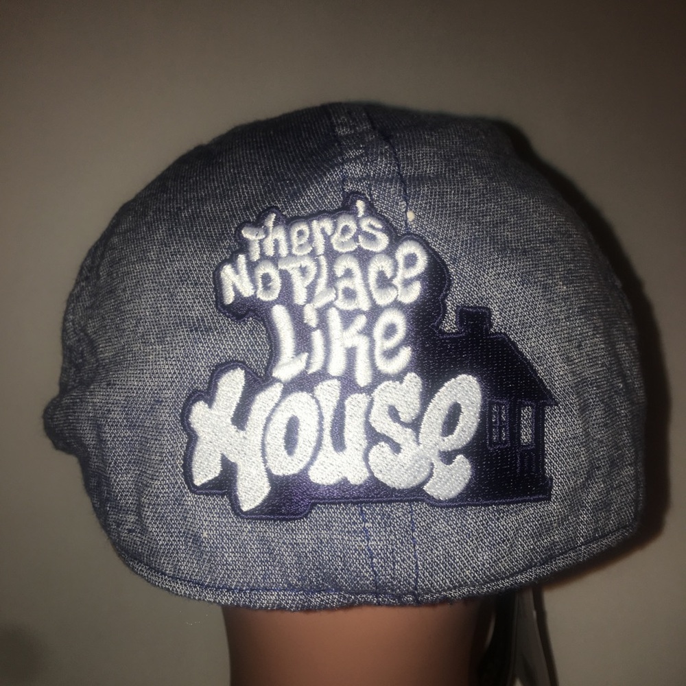 Pageboy cap
